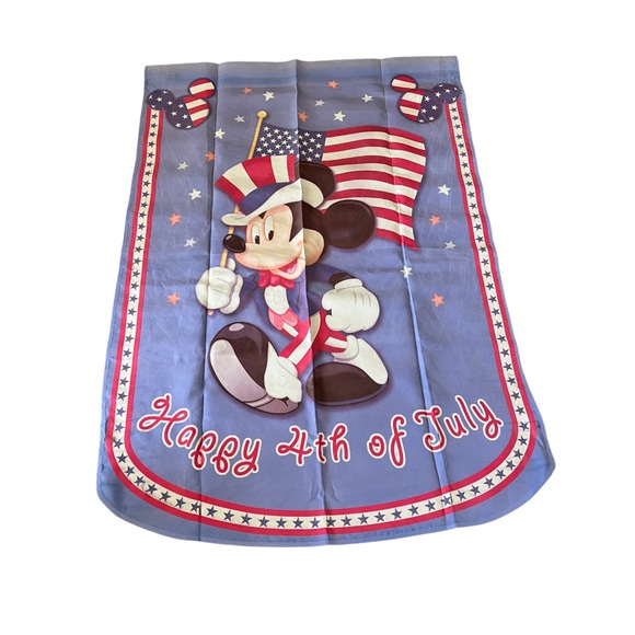 7 MICKEY AND FRIENDS HOLIDAY FLAG COLLECTION WITH...